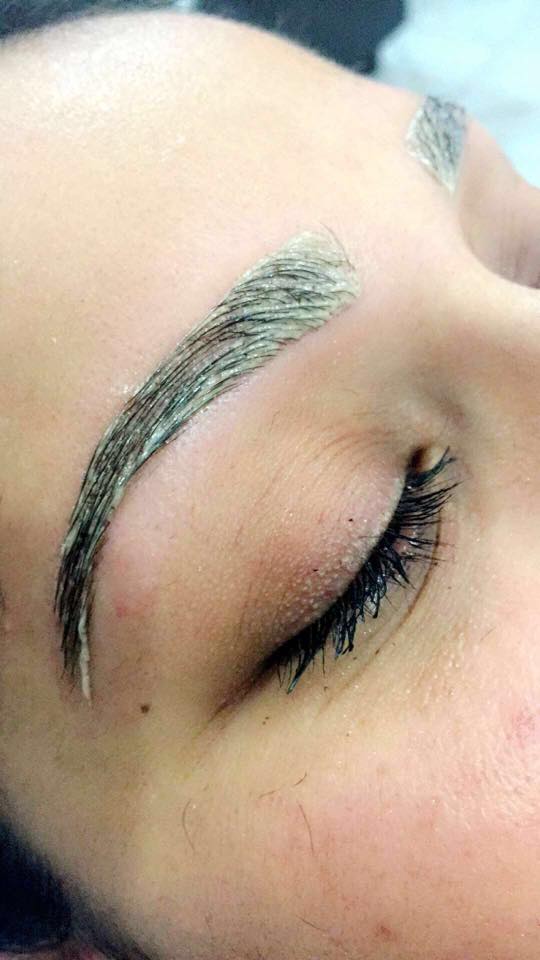 Brow tinting